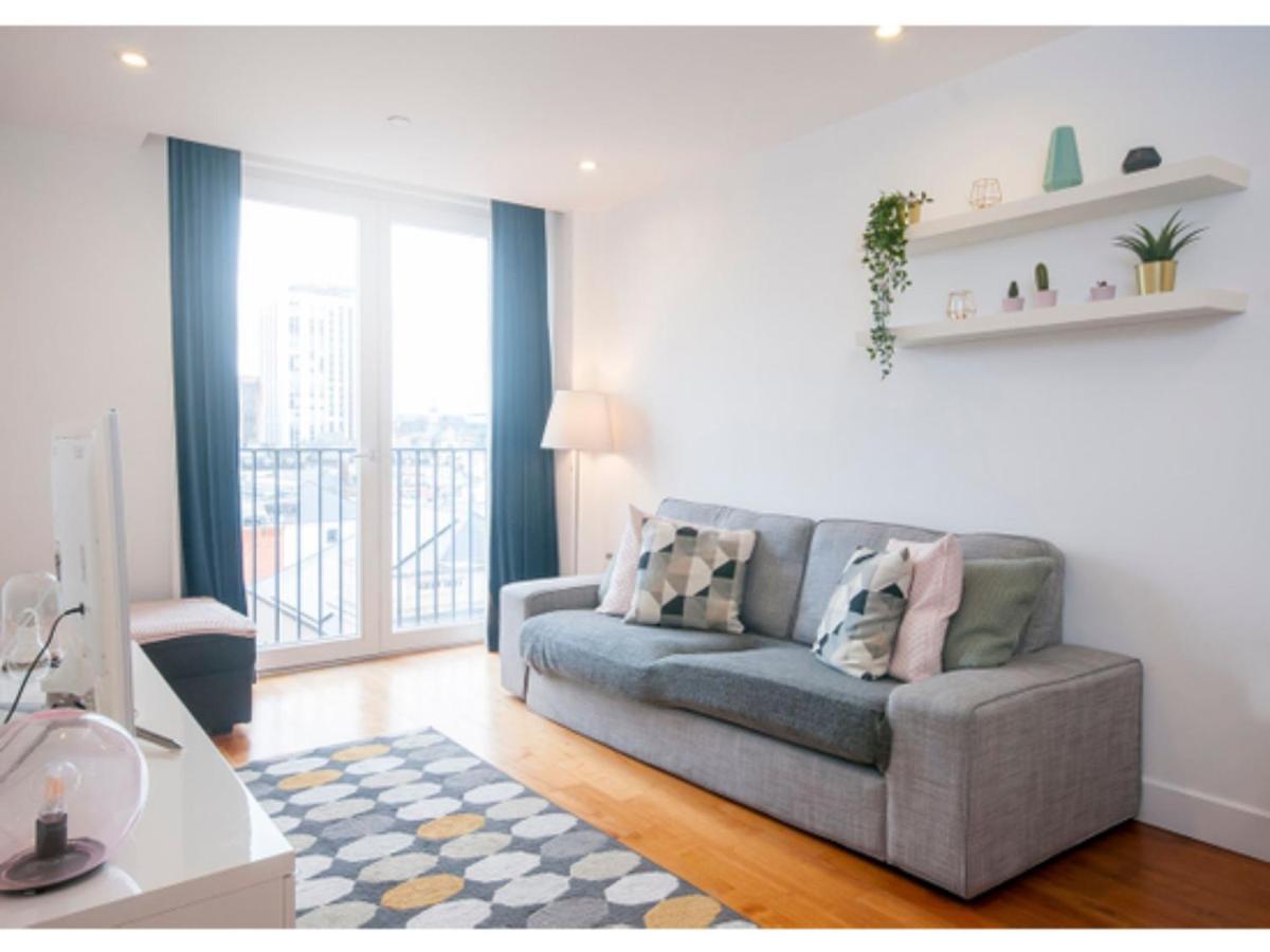 The Most Central Apartment In Cardiff Exterior photo