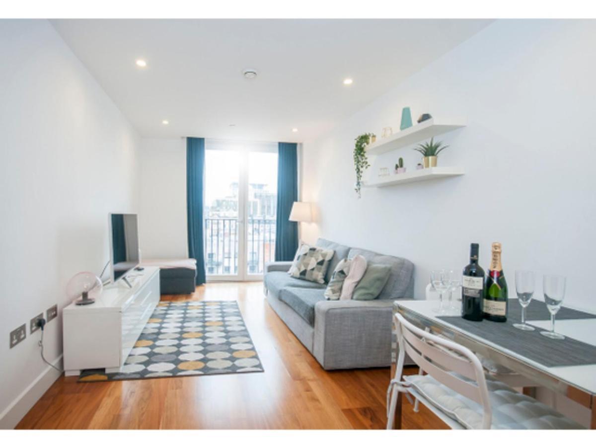 The Most Central Apartment In Cardiff Exterior photo